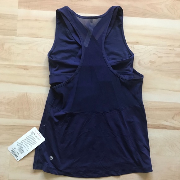Lululemon 2-in-1 tank top Sz 4 NWT - Picture 4 of 4